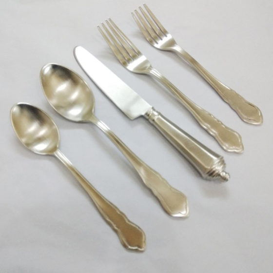 VIC788 Traditionally Designed Stainless Steel Cutlery Set - Vinita Impex